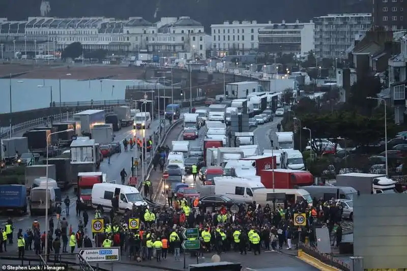 proteste camionisti a dover 17