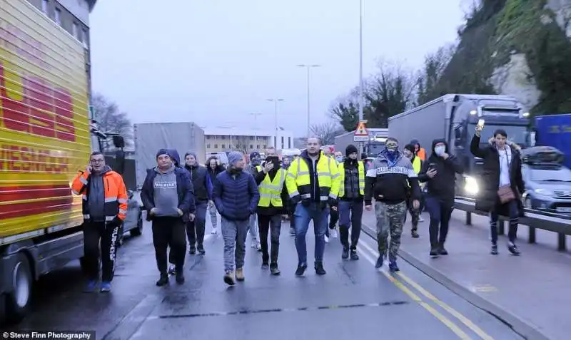 proteste camionisti a dover 18