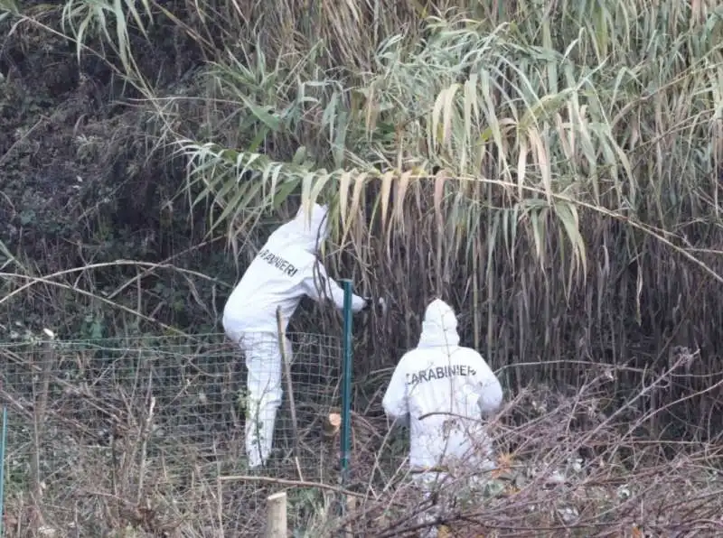 ricerche a firenze sollicciano dopo il ritrovamento dei resti umani nelle valigie 11