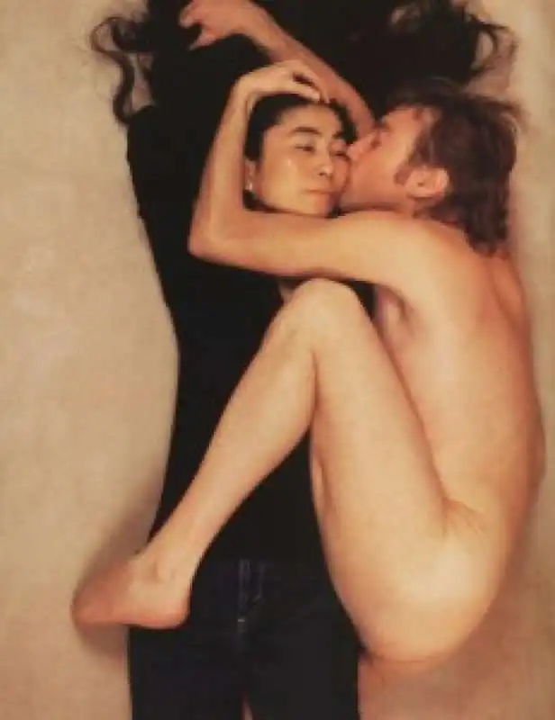 yoko ono e john lennon   foto di annie leibovitz 2