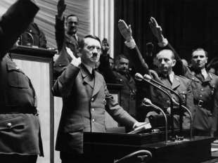 adolf hitler dichiara guerra agli usa