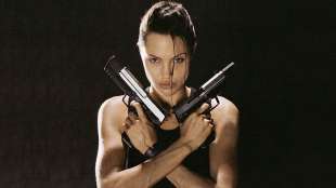 angelina jolie tomb raider 2