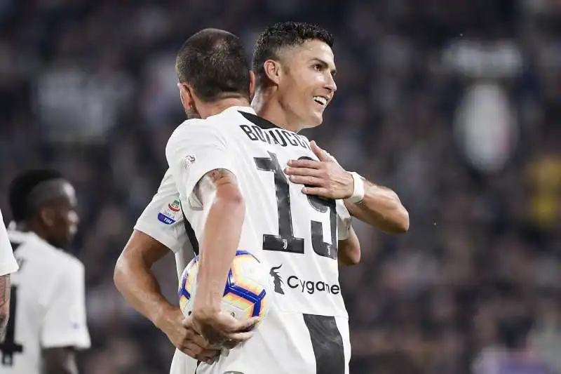 bonucci con ronaldo