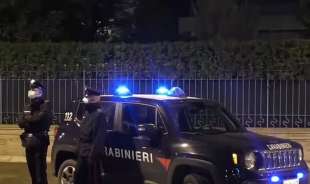 carabinieri fuori dalla casa di vito cangini