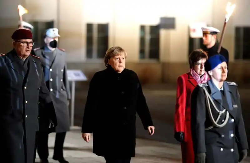 Cerimonia per Angela Merkel 3