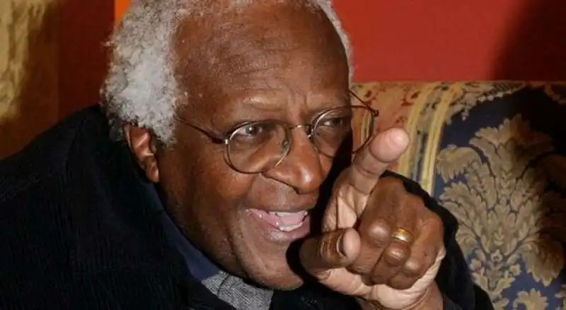 desmond tutu 19