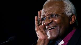 desmond tutu 3