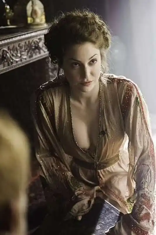 esme bianco