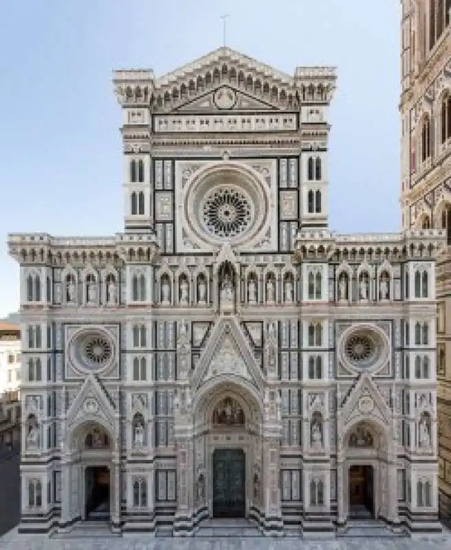 facciata santa maria del fiore firenze 