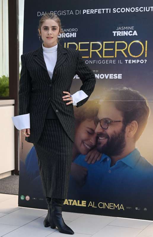 greta scarano photocall supereroi