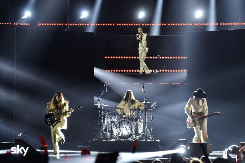 i maneskin alla finale di x factor ph julehering 12