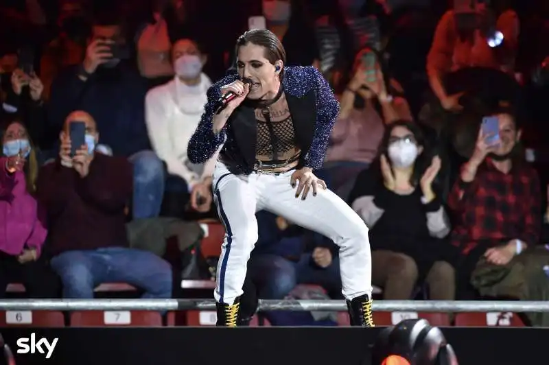 i maneskin alla finale di x factor ph julehering 23