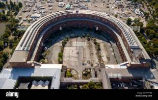 il kongresshalle colosseo nazista di norimberga 11