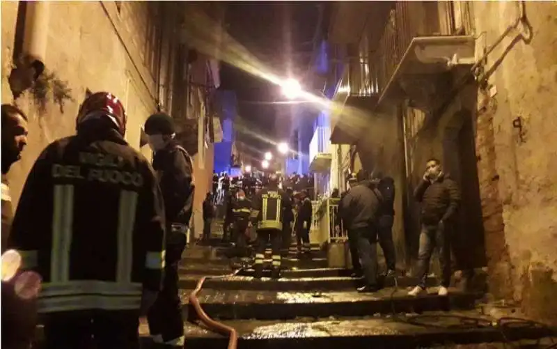 Incendio a Palma di Montechiaro 4