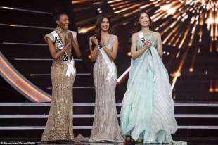 lalela mswane, sud africa, harnaaz sandhu, india e nadia ferreira. paraguay