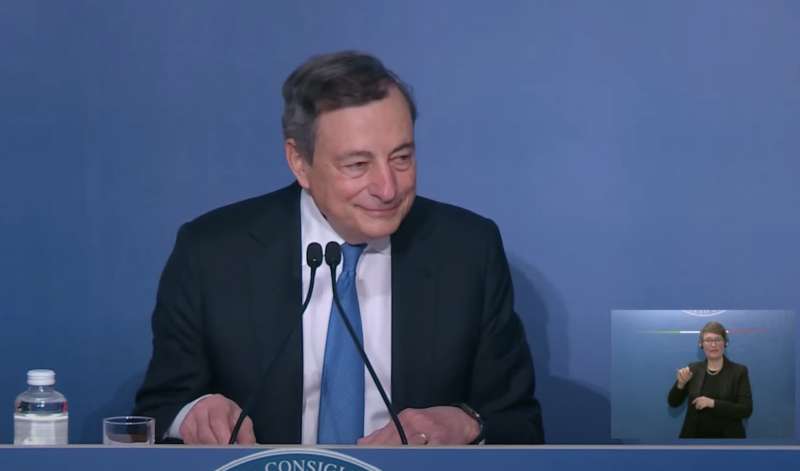 mario draghi conferenza stampa di fine anno 1