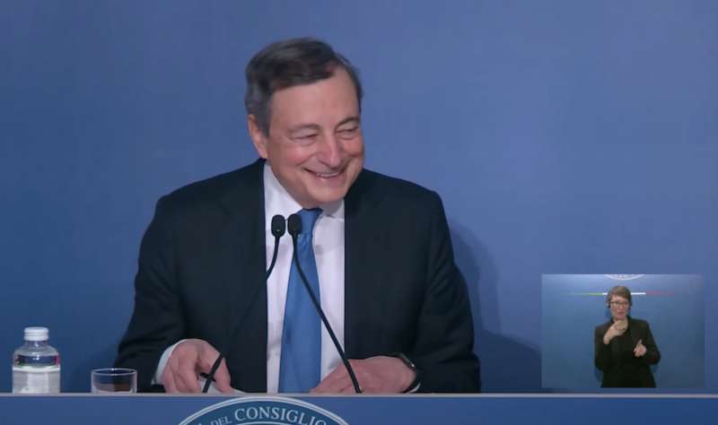 mario draghi conferenza stampa di fine anno 2