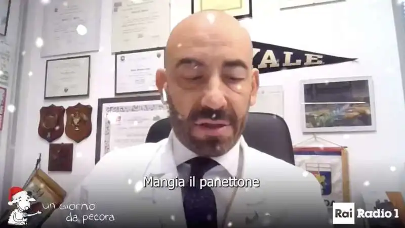 matteo bassetti canta si si si vacciniamoci  1