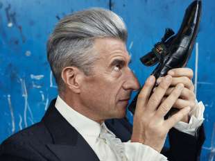 maurizio cattelan