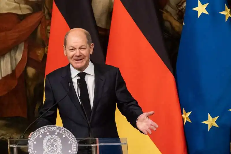 olaf scholz.   