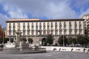 PALAZZO COMUNALE DI NAPOLI