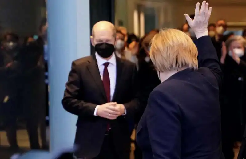 passaggio di consegne tra angela merkel e olaf scholz 