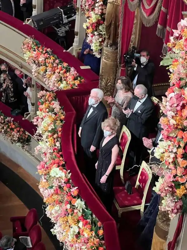 sergio mattarella alla prima della scala 2