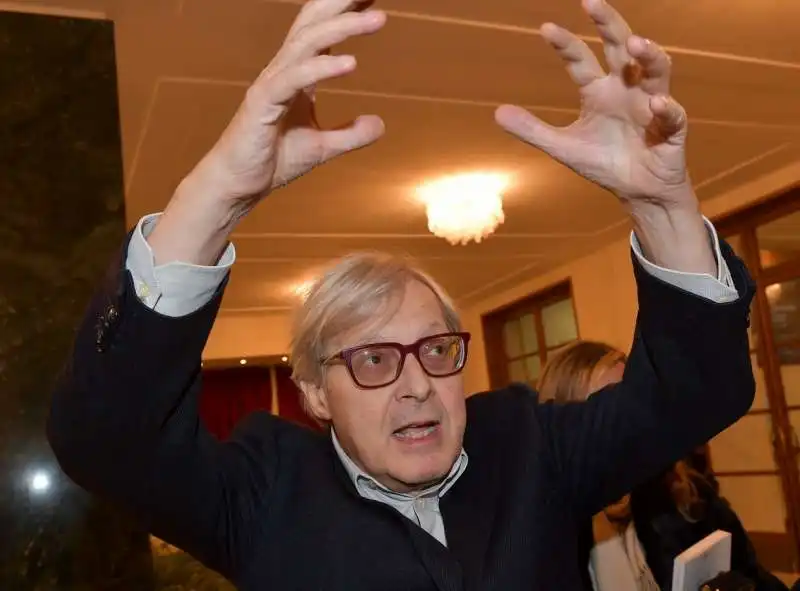 vittorio sgarbi versione one man show  foto di bacco (6)