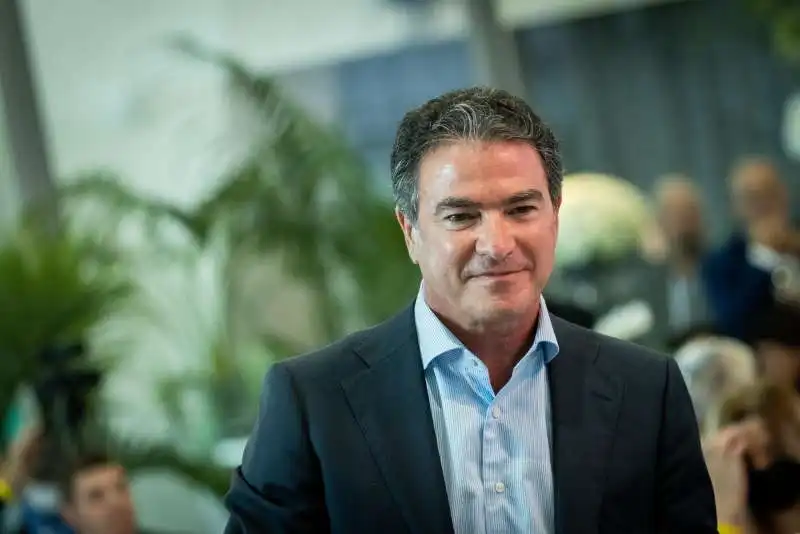 yossi cohen 6