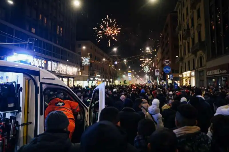 accoltellamento durante i festeggiamenti dei tifosi del marocco a milano