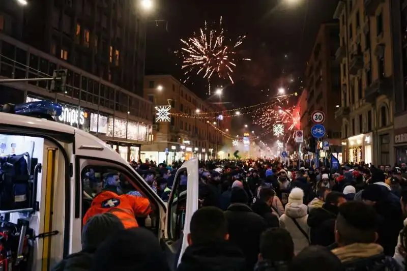 accoltellamento durante i festeggiamenti dei tifosi del marocco a milano