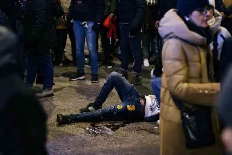 accoltellamento durante i festeggiamenti dei tifosi del marocco a milano