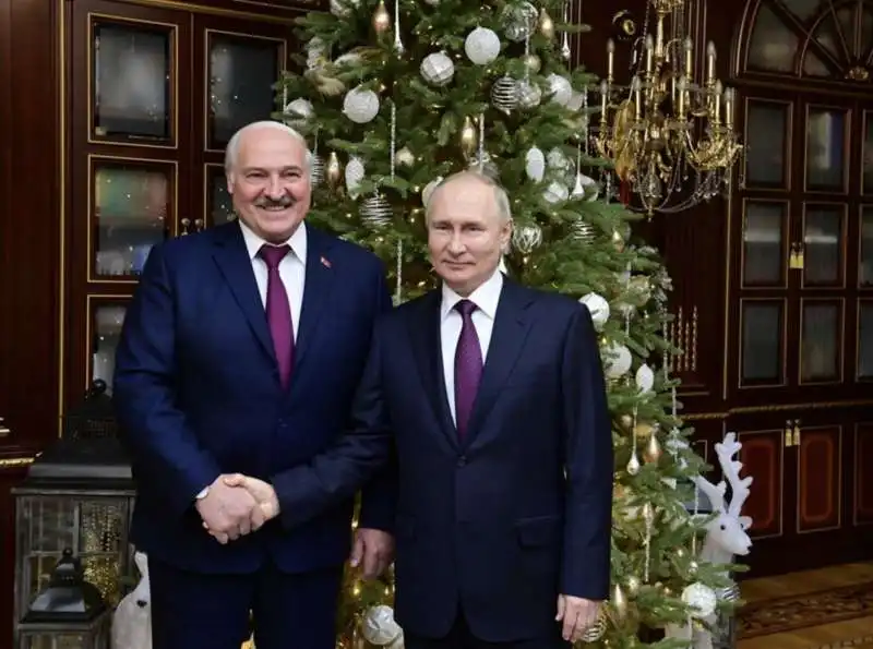 aleksandr lukashenko  vladimir putin 