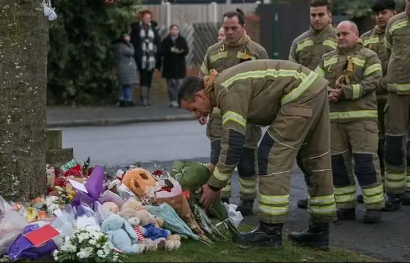 bambini morti nel lago ghiacciato a solihull regno unito 3