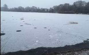 bambini morti nel lago ghiacciato a solihull regno unito 7