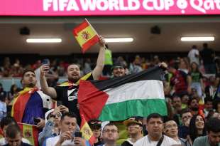 bandiera palestinese ai mondiali in qatar 10