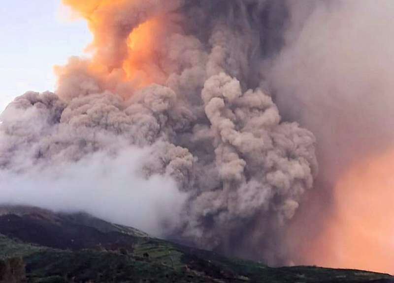 eruzione stromboli 2