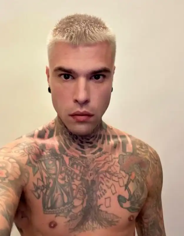 fedez biondo 