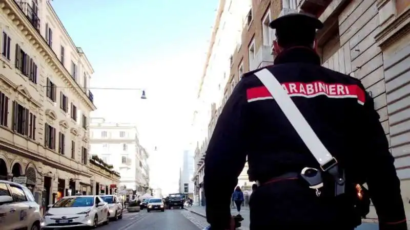 finti carabinieri 