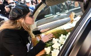 funerale di sinisa mihajlovic moglie arianna