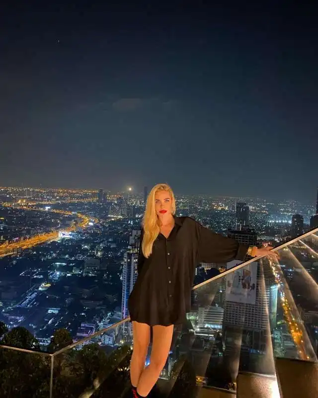 ILARY BLASI A BANGKOK