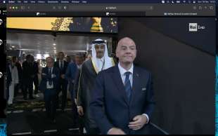 infantino al thani premiazione mondiale qatar 3