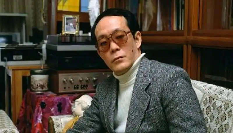  issei sagawa  2