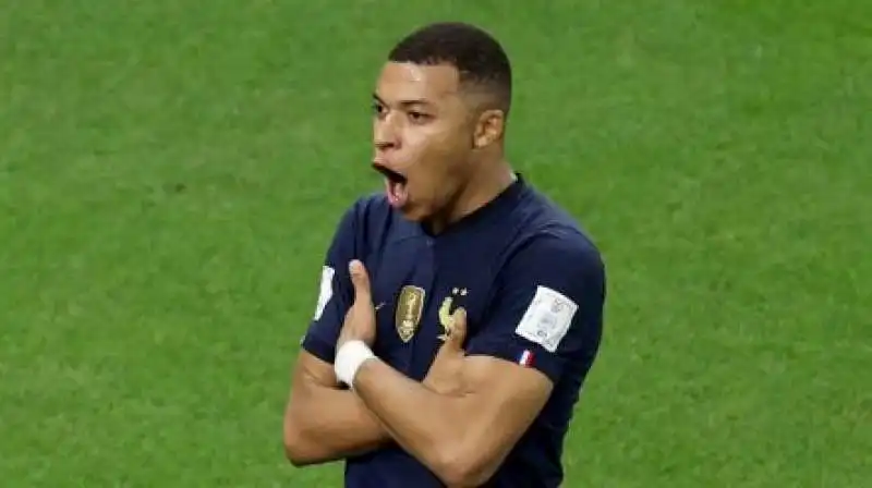 kylian mbappe 3