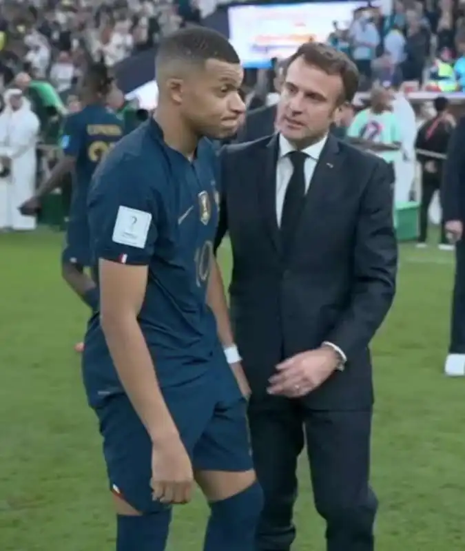 kylian mbappe emmanuel macron 5