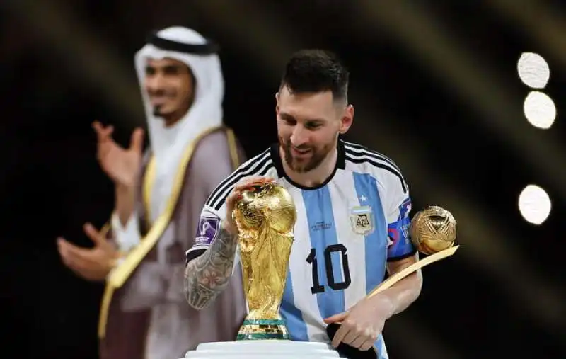 LEO MESSI E LA COPPA DEL MONDO