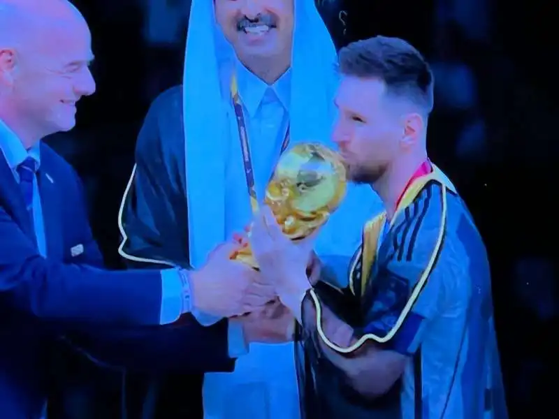 LEO MESSI E LA COPPA DEL MONDO