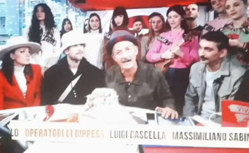 lo sfogo di fiorello sulle dimissioni di lirio abbate 