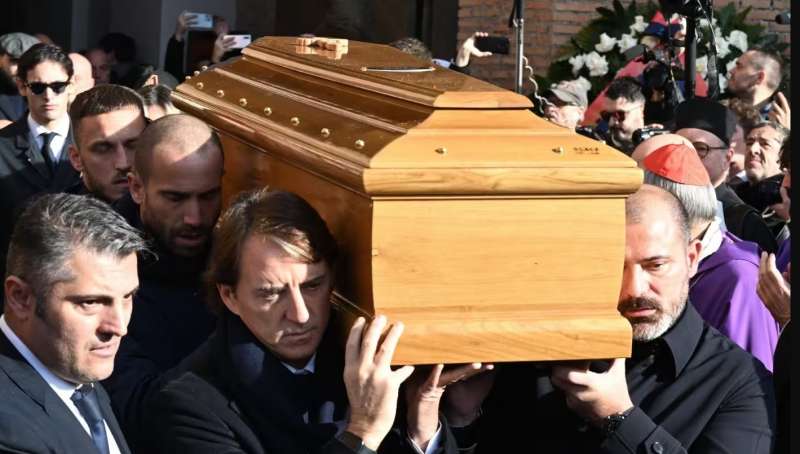 mancini stankovic funerale di sinisa mihajlovic