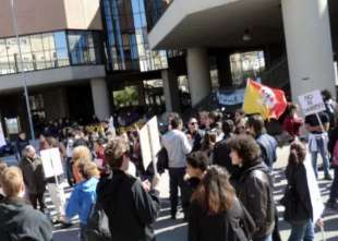 manifestazione universita palermo 2